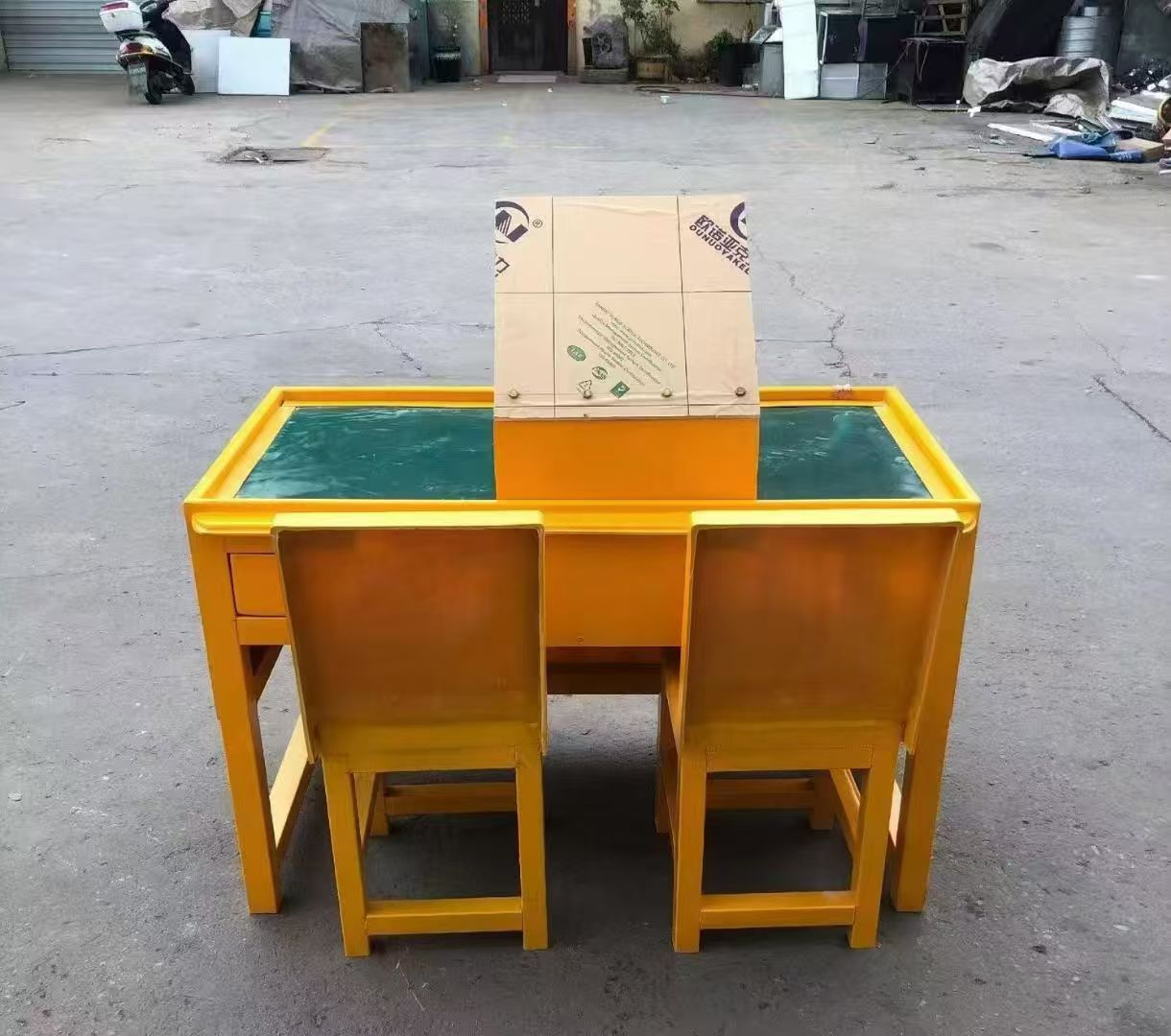 伊宁市防静电导通桌井下煤矿火工品发放桌：危险品流转的安全守护者